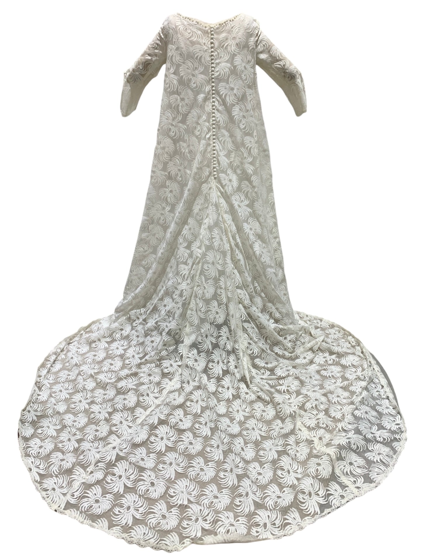 1966 Crysanthmum Lace Regency Penoir-detail Wedding Gown with Cathedral Train & 3/4 Sleeves